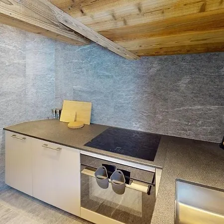 Golette - 2 Bedroom In The Apartment