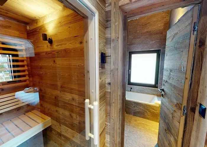 Golette - 2 Bedroom In The Appartement