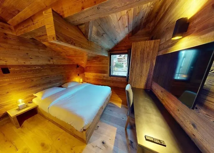 Golette - 2 Bedroom In The *